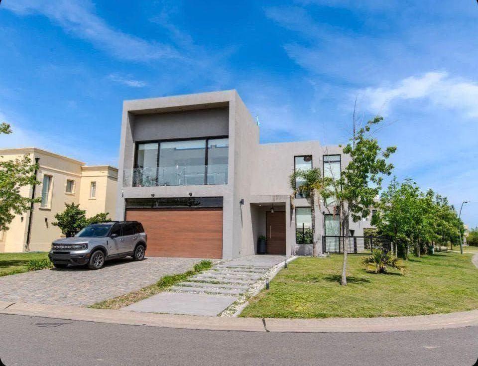 Foto de Casa 5 ambientes. | Puertos del Lago al 100, imagen 1