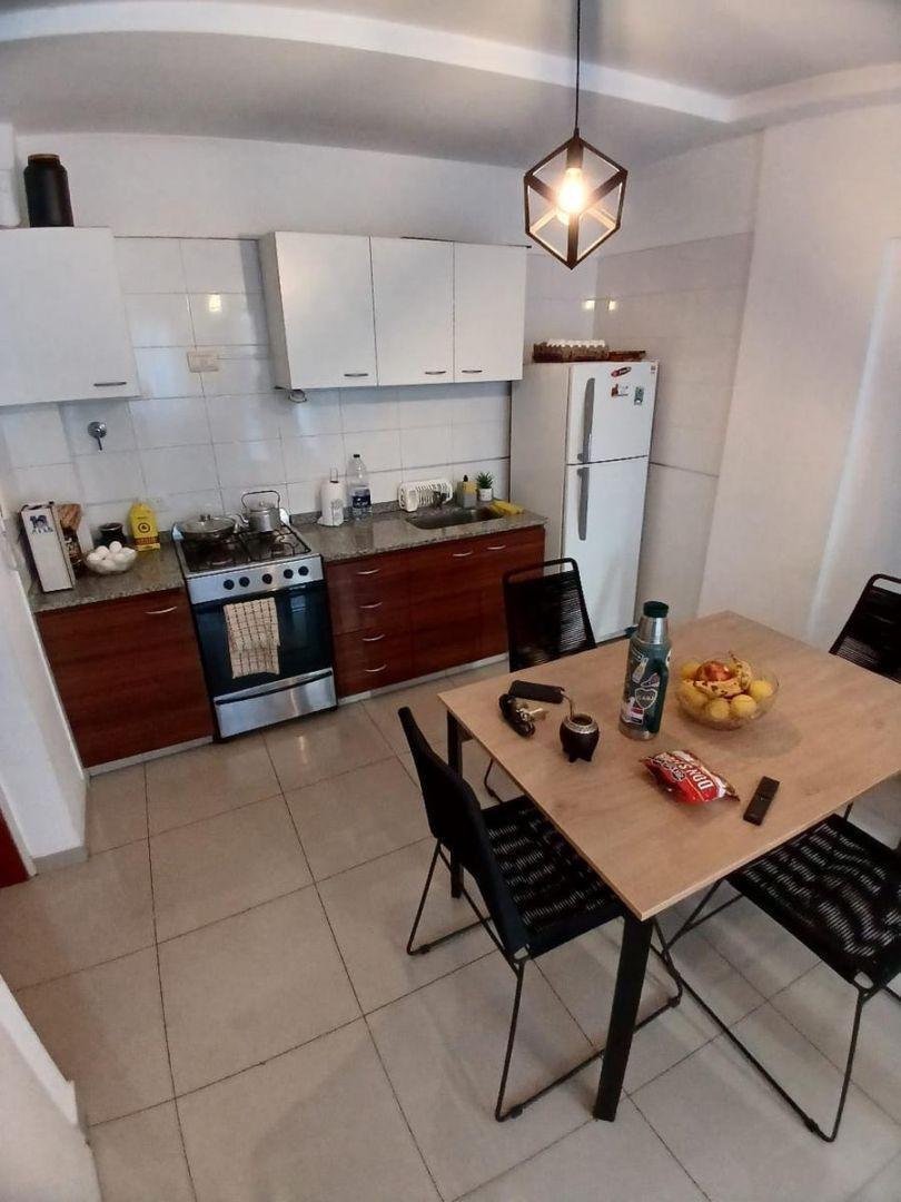 Foto de DÚPLEX 2 AMBIENTES CON BALCÓN, PARRILLA Y PATIO LAVADERO EN BARRIO NAÓN, imagen 4