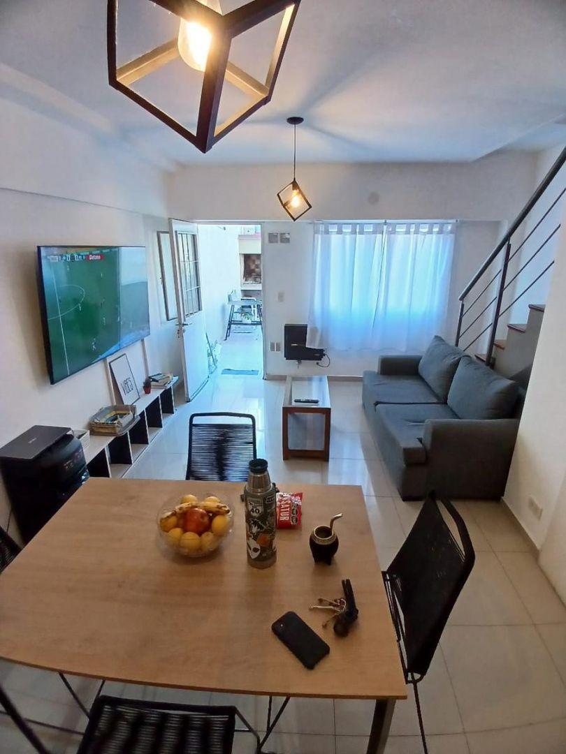 Foto de DÚPLEX 2 AMBIENTES CON BALCÓN, PARRILLA Y PATIO LAVADERO EN BARRIO NAÓN, imagen 3