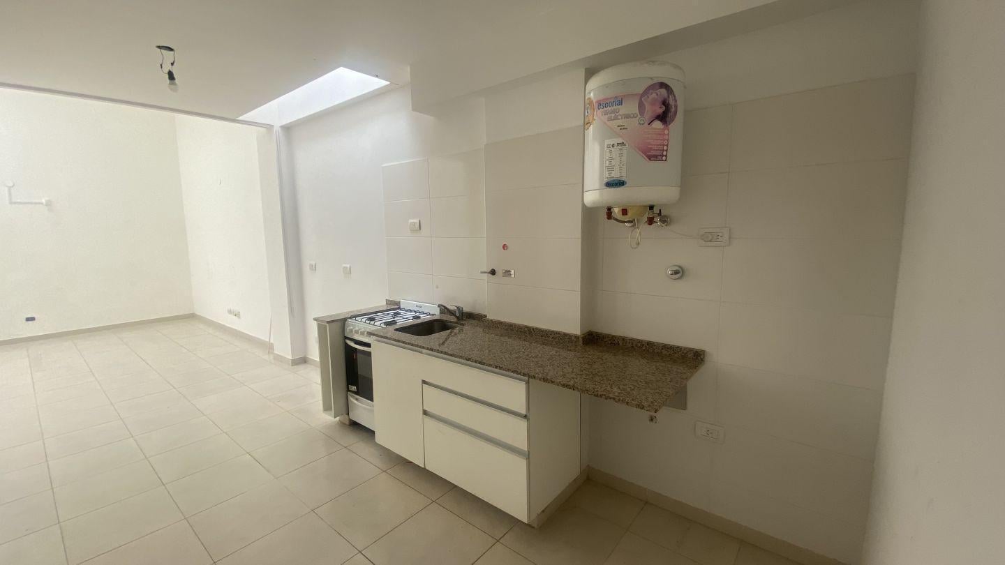 Foto de DEPARTAMENTO DE UN AMBIENTE EN VENTA EN VERSALLES, imagen 5
