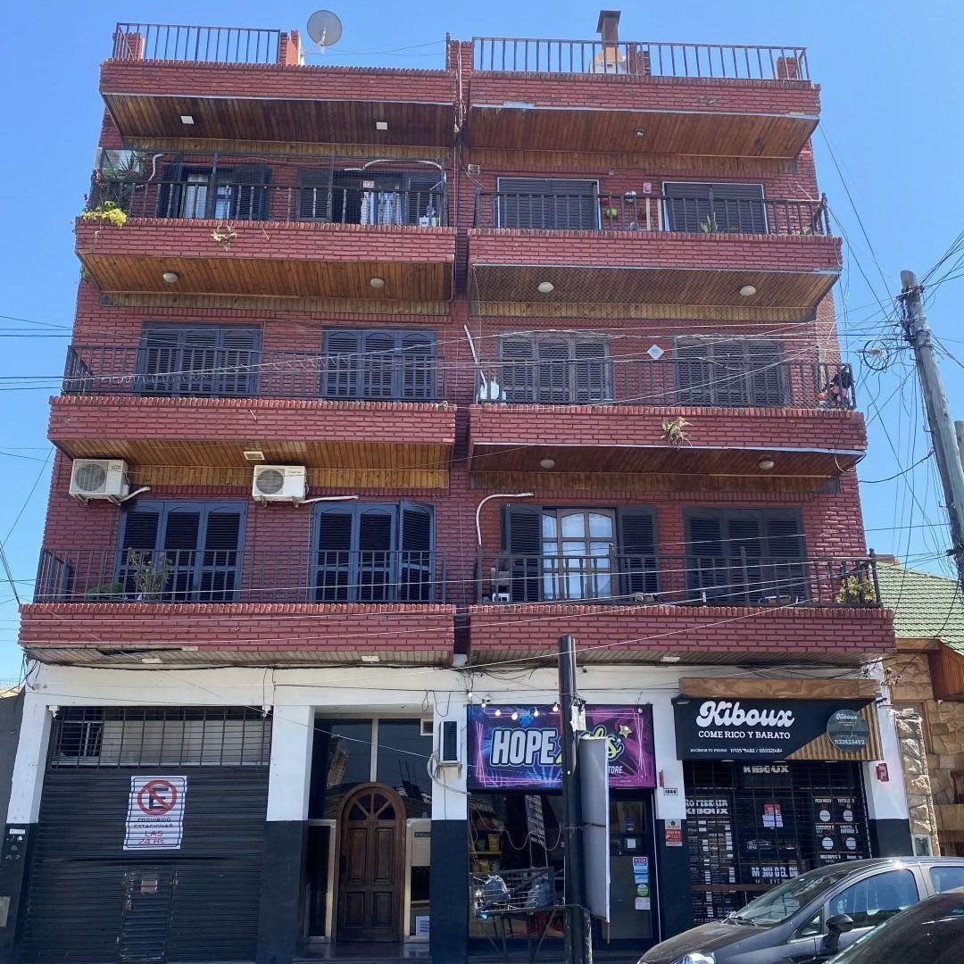 Foto de DEPARTAMENTO DE 3 AMBIENTES EN VENTA, imagen 2