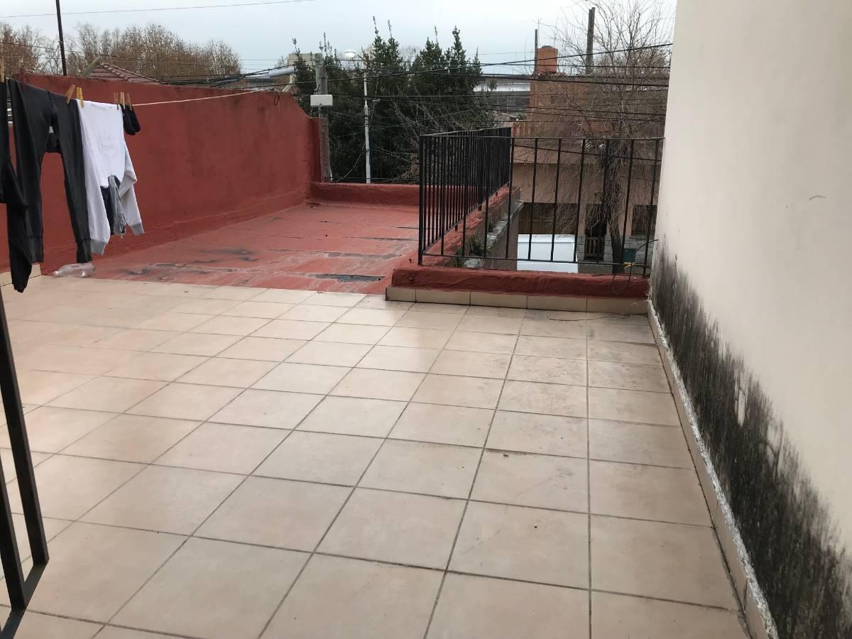Casa Divisible en 3 Deptos. Tipo PH. 4