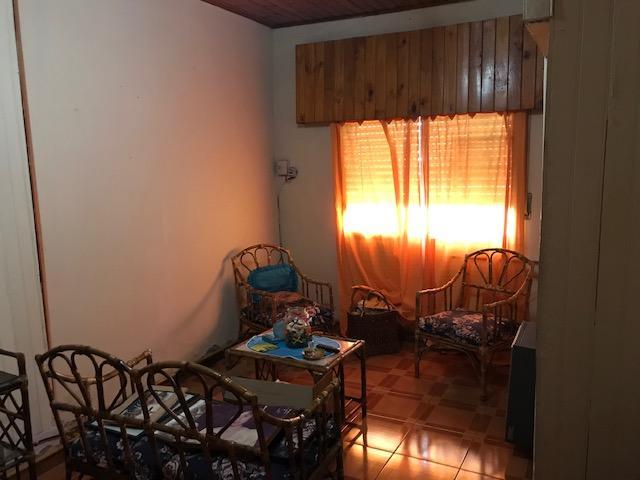 Foto de Venta de Casa 5 amb. sobre lote de 8x16, Piñeyro, Avellaneda., imagen 5