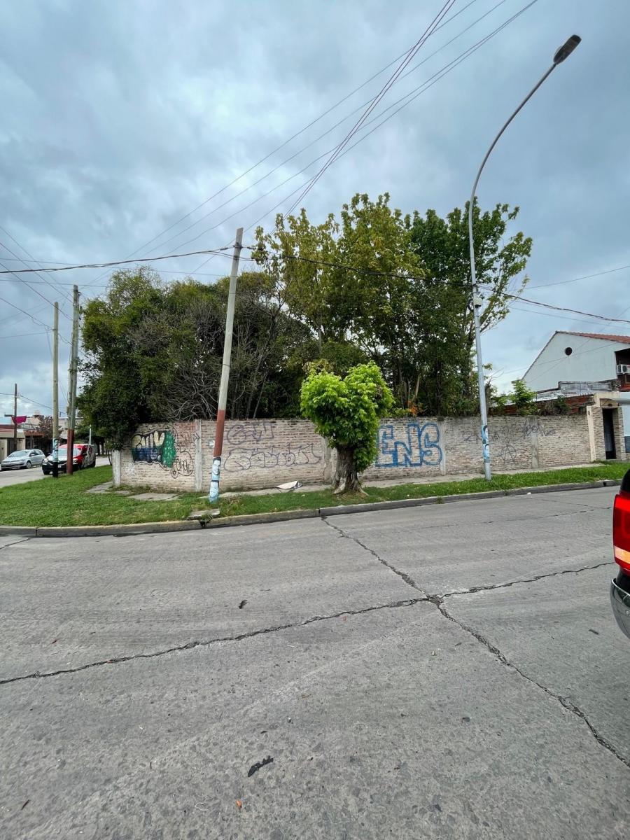 Venta 2 Lotes en Esquina, 300 m², Valentin Alsina, Lanús 3