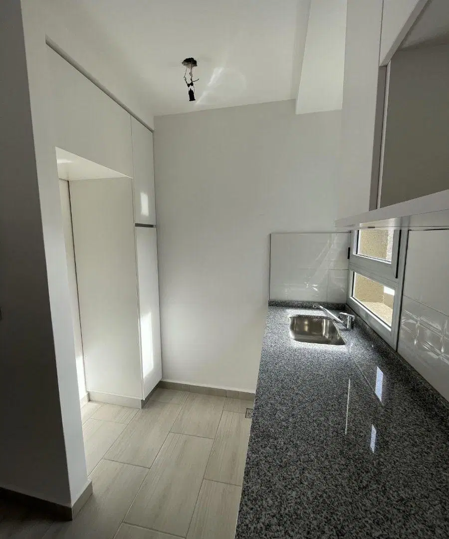 Alquiler Departamento 3 amb con balcón, Piñeyro, Avellaneda 3