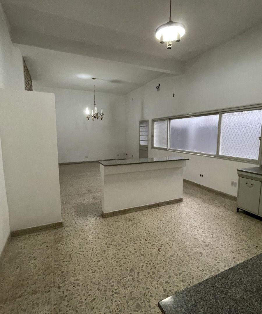 Foto de Alquiler PH de 4amn. con patio, Piñeyro, Avellaneda., imagen 4