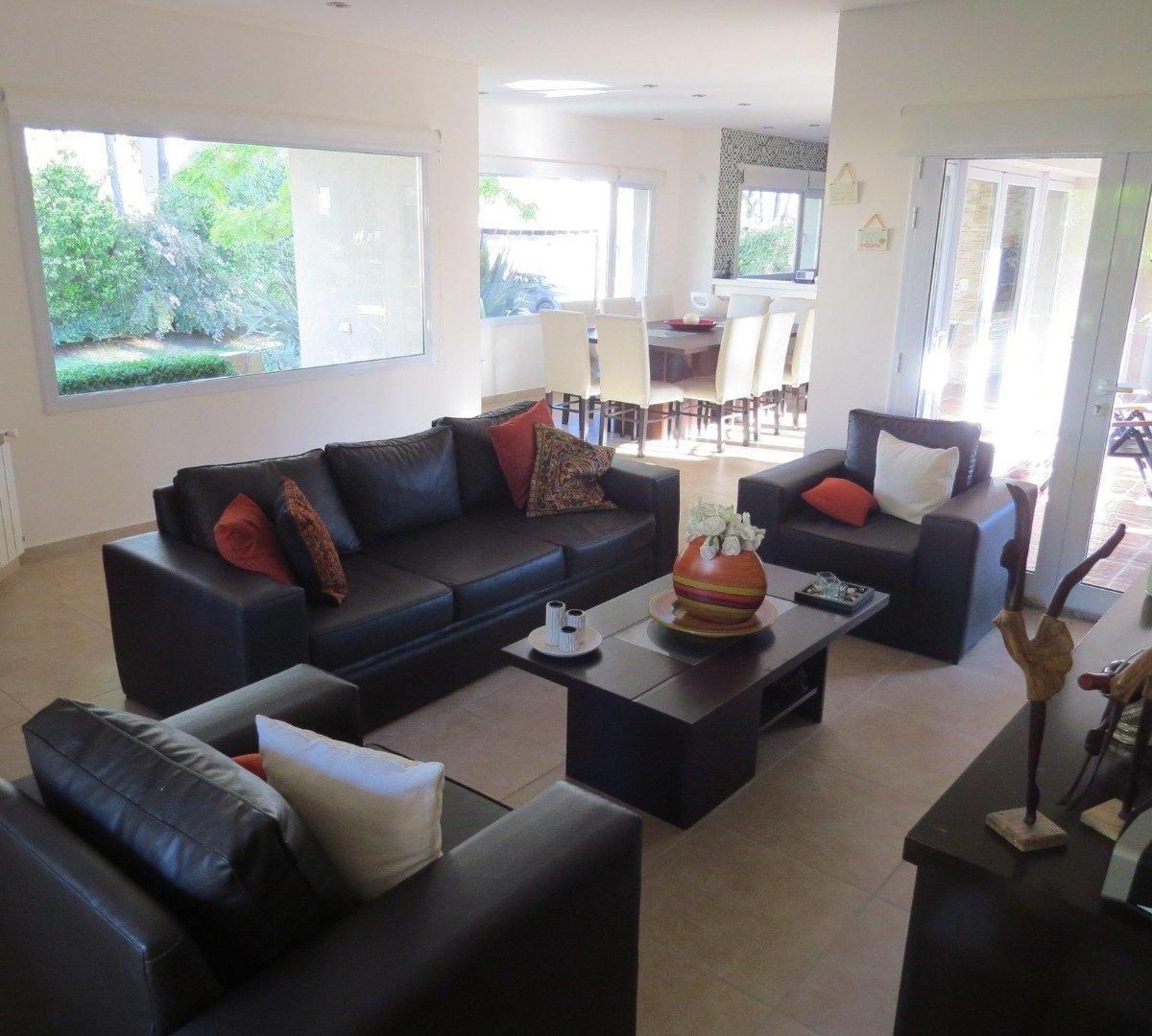 Foto de Casa en Venta - Barrio Cerrado - Calidad de Construcción, imagen 2