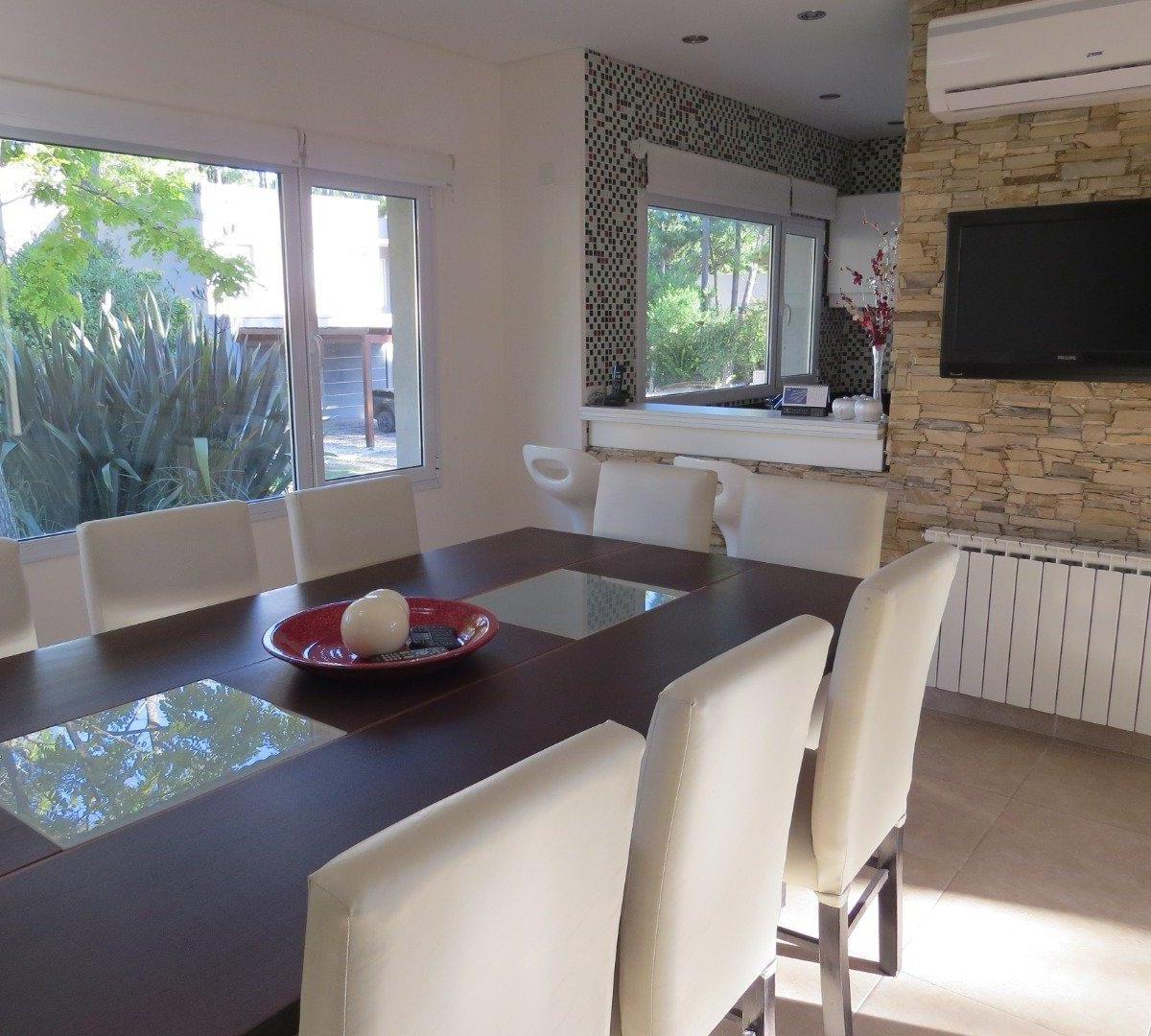 Foto de Casa en Venta - Barrio Cerrado - Calidad de Construcción, imagen 3