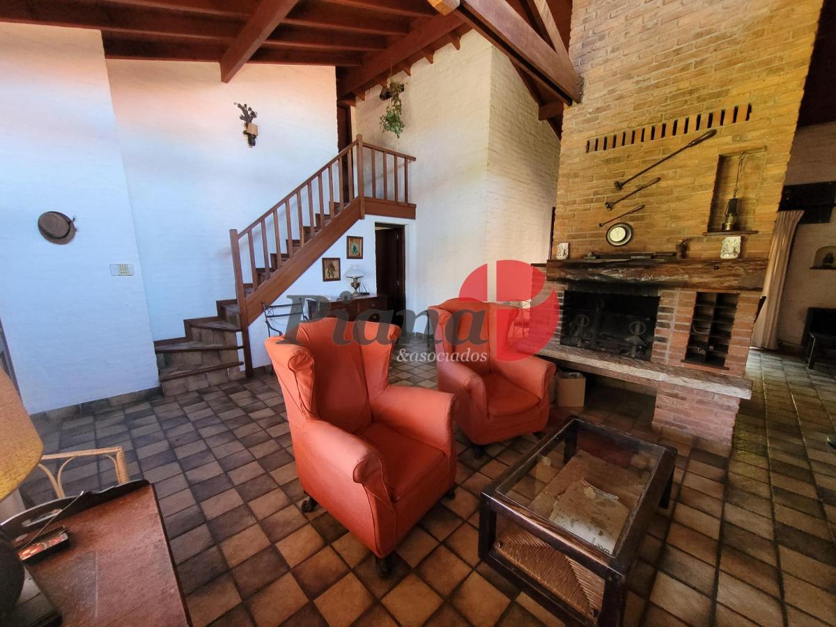 Foto de Casa en Zona Iglesia - Solida Construcción - Proxima al Mar -, imagen 4