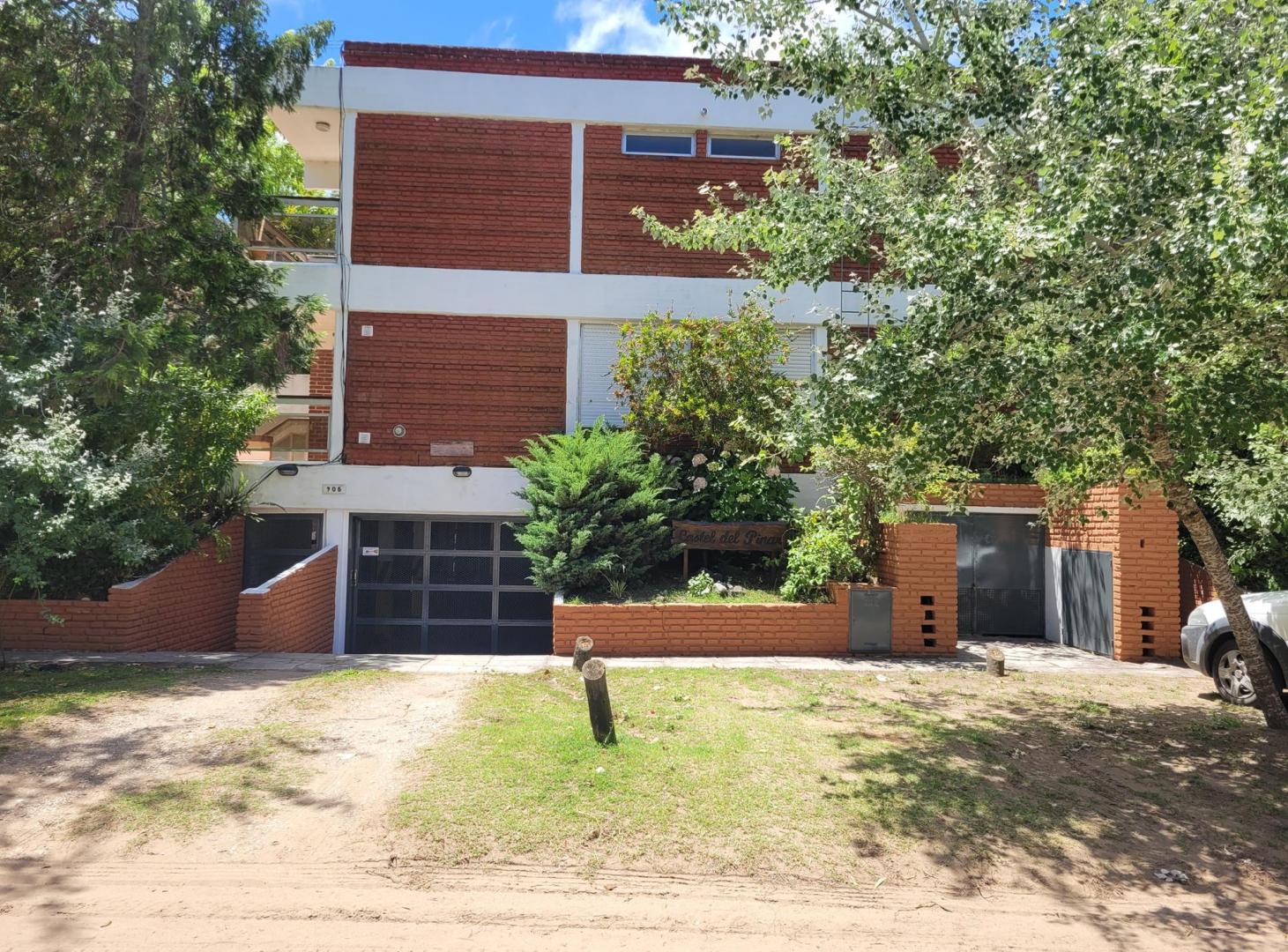 Duplex en Venta - Zona Duplex - 2 ambientes - Jardin Privado - Cochera
