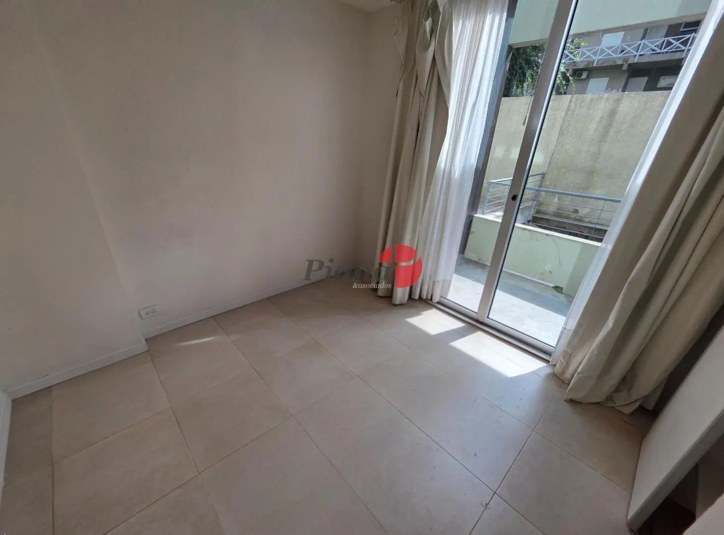 Departamento en Venta - Centrico - Edificio "Eqqus" - Terraza -Laundry 4