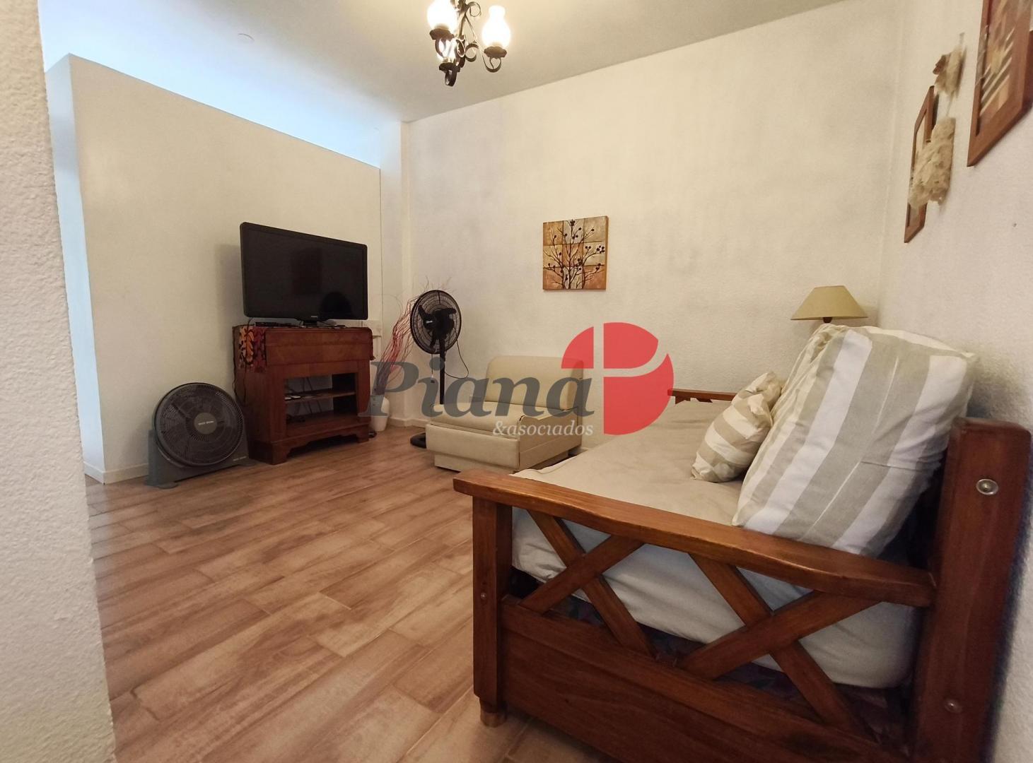 Foto de Departamento en Venta - 2 Ambientes - Excelente Ubicacion - Centro -, imagen 2