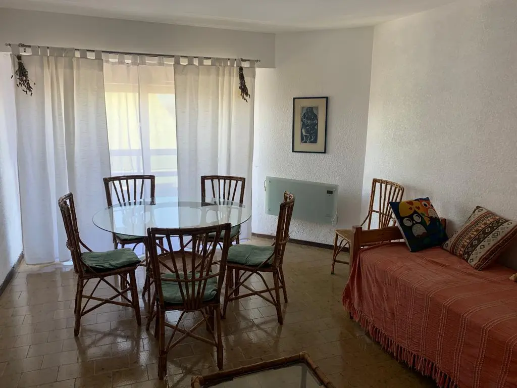 Impecable departamento en Pinamar. 3