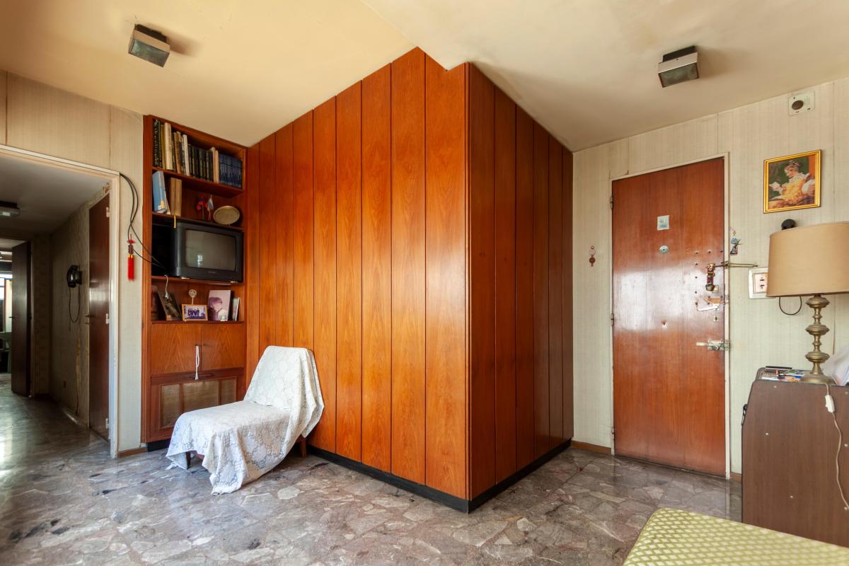 Excelente Departamento Sobre La Calle Viamonte Al 2700. 3