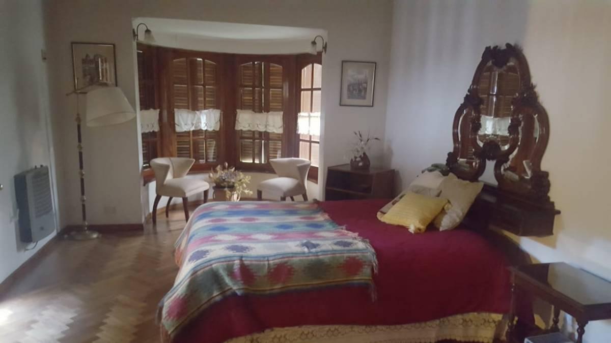 Foto de IMPORTANTE CHALET EN IMPECABLE ESTADO, imagen 3