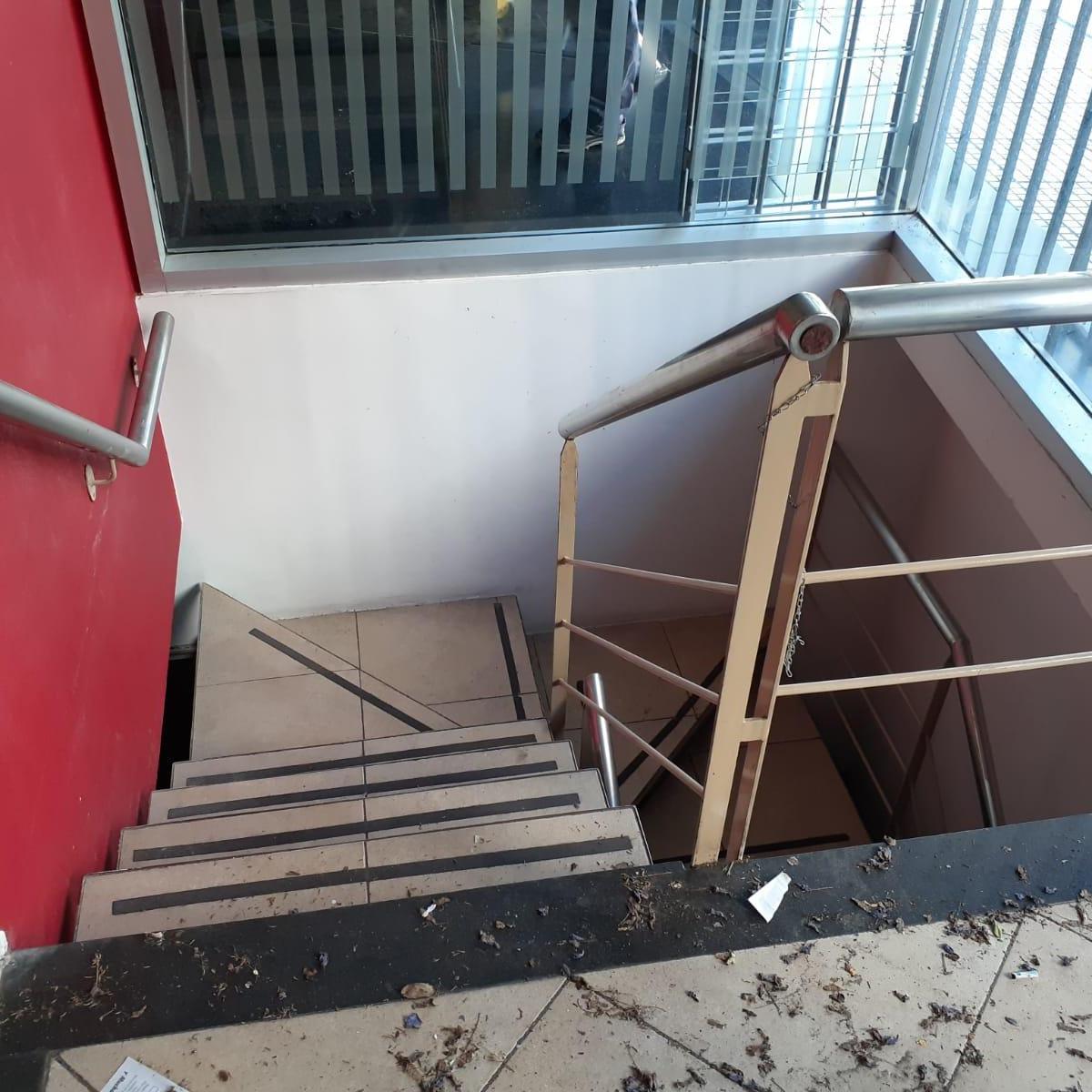 Foto de Local nuevo apto todo rubro excelente en zona bancaria excelente, imagen 2