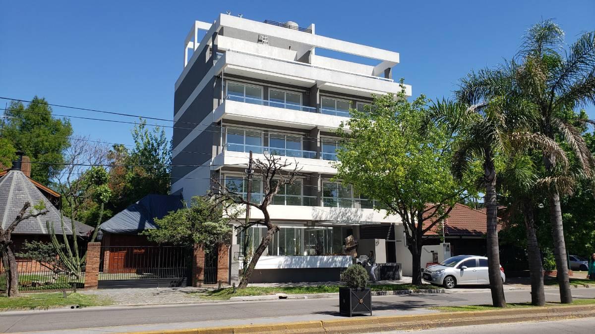 REBAJADO! DEPARTAMENTO DE 2 AMBIENTES EN EDIFICIO DE CATEGORIA