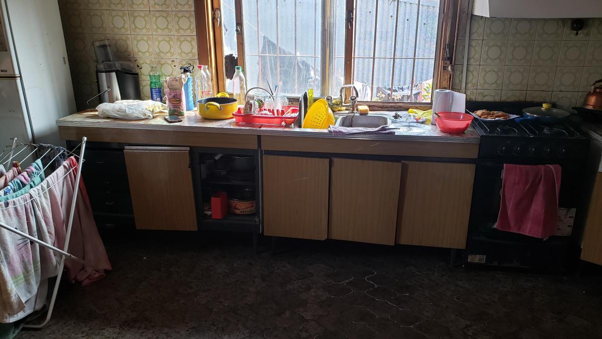 Importante Galpón con Vivienda en Planta Alta 1