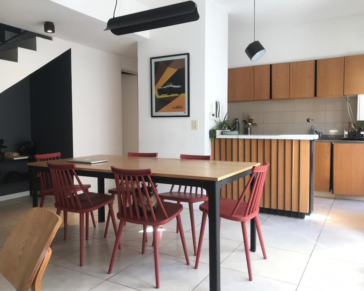 EXCELENTE DÚPLEX DE TRES AMBIENTES EN ADROGUE