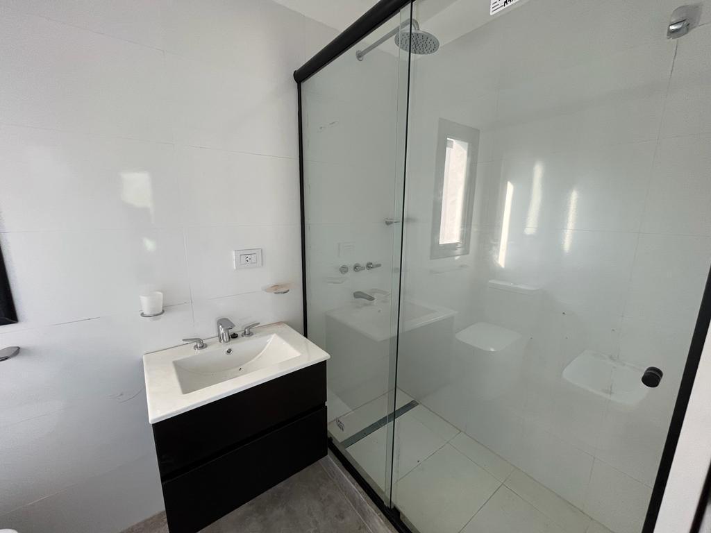 EXCELENTE DUPLEX DE DOS DORMITORIOS A ESTRENAR