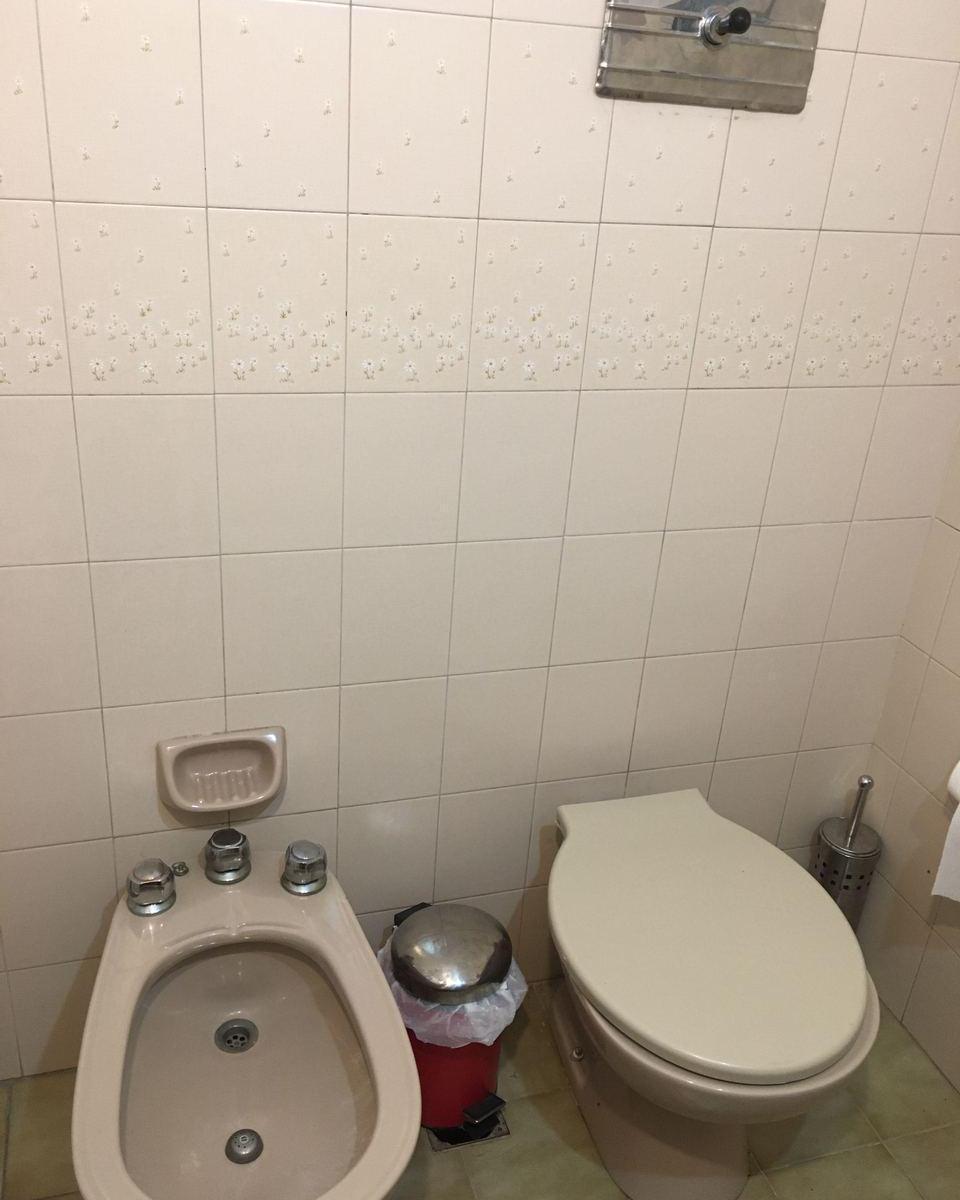 Foto de DOS CASAS DE TRES AMBIENTES EN BLOCK. OPORTUNIDAD INVERSOR O FAMILIA, imagen 3