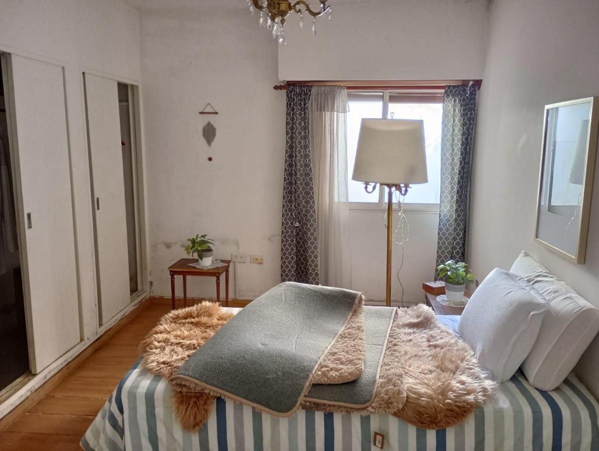 Foto de DEPARTAMENTO DE CUATRO DORMITORIOS Y AMPLIO PATIO EN EXCELENTE UBICACIÓN, imagen 3