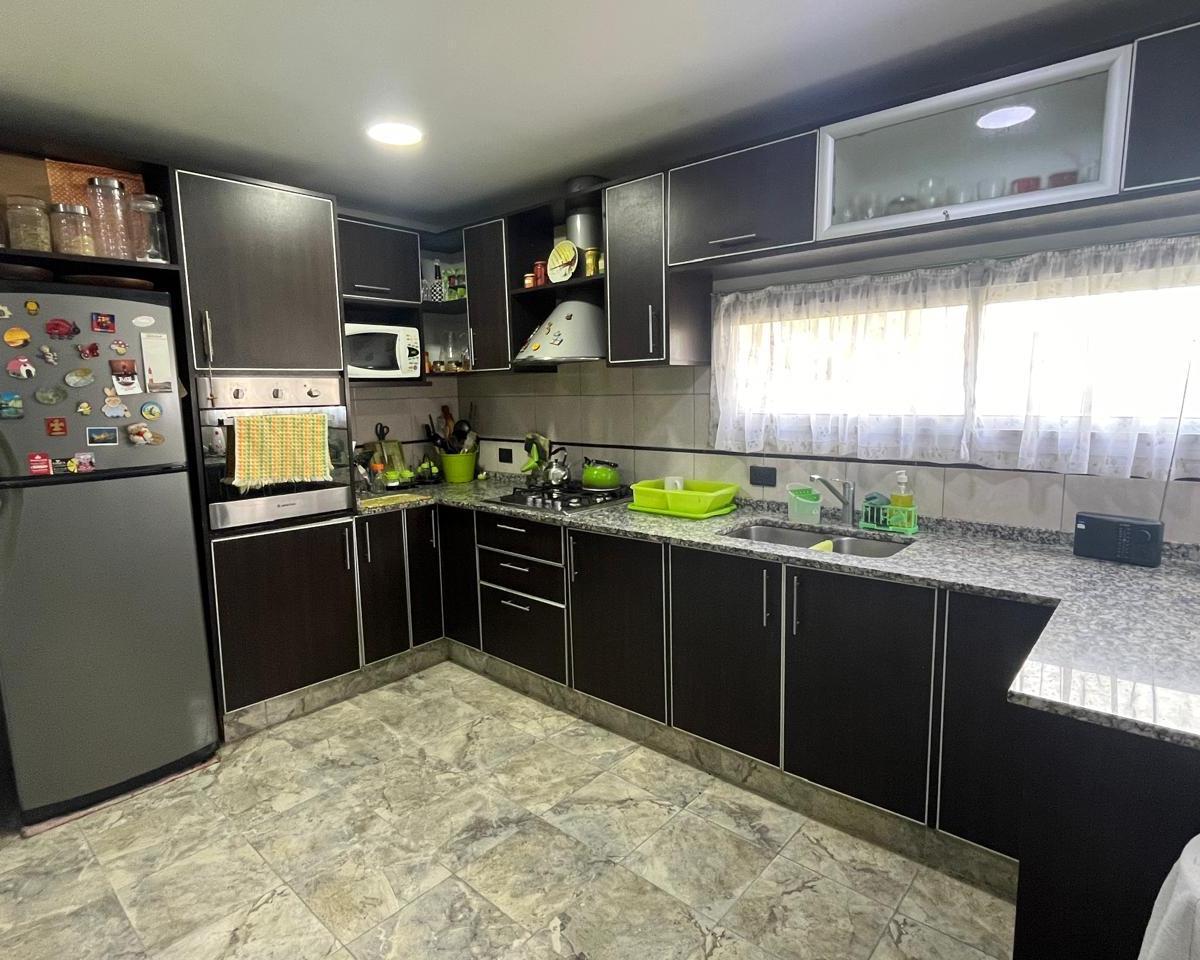 Foto de EXCELENTE CASA DE TRES DORMITORIOS EN CAMPO DAROMY, imagen 3