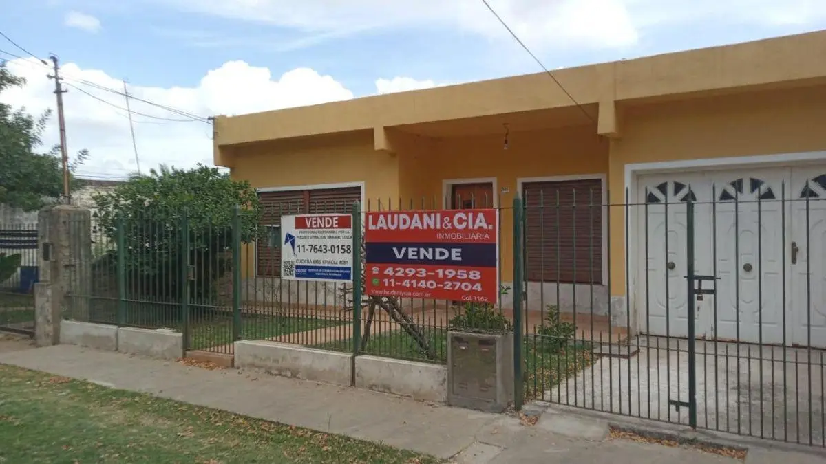 EXCELENTE CASA DE 3 AMBIENTES 1