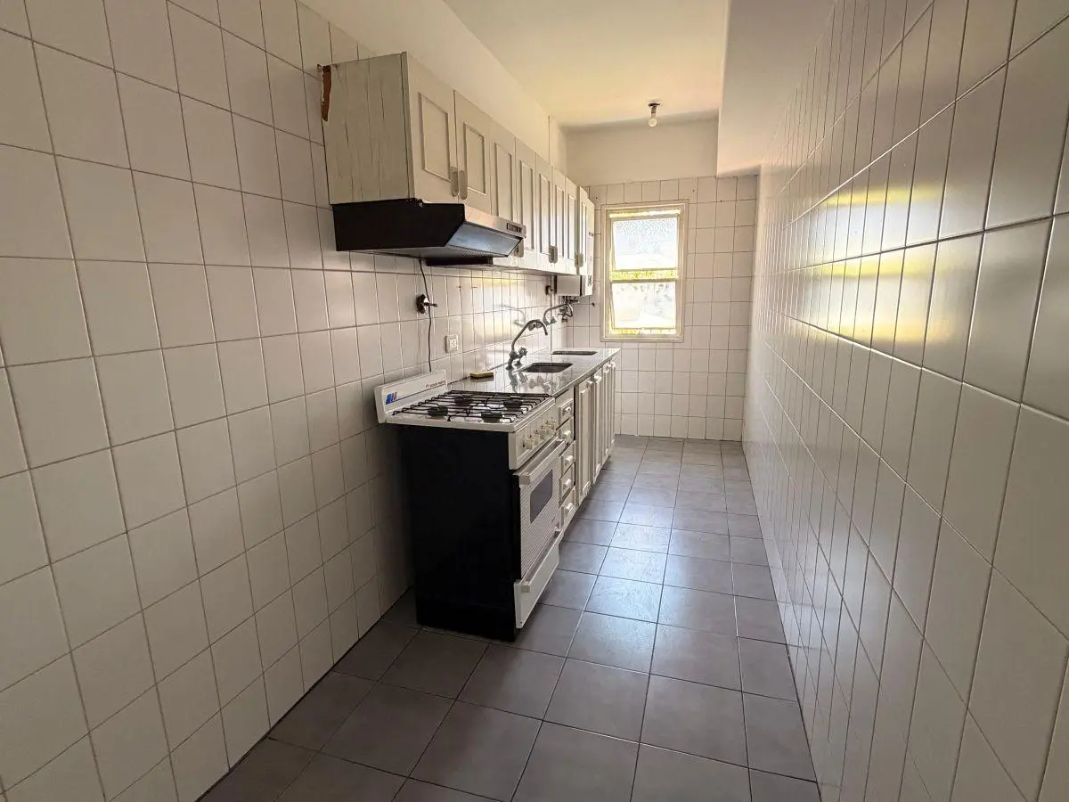 DEPARTAMENTO DE 3 AMBIENTES EN PRIVILEGIADA UBICACIÓN 5