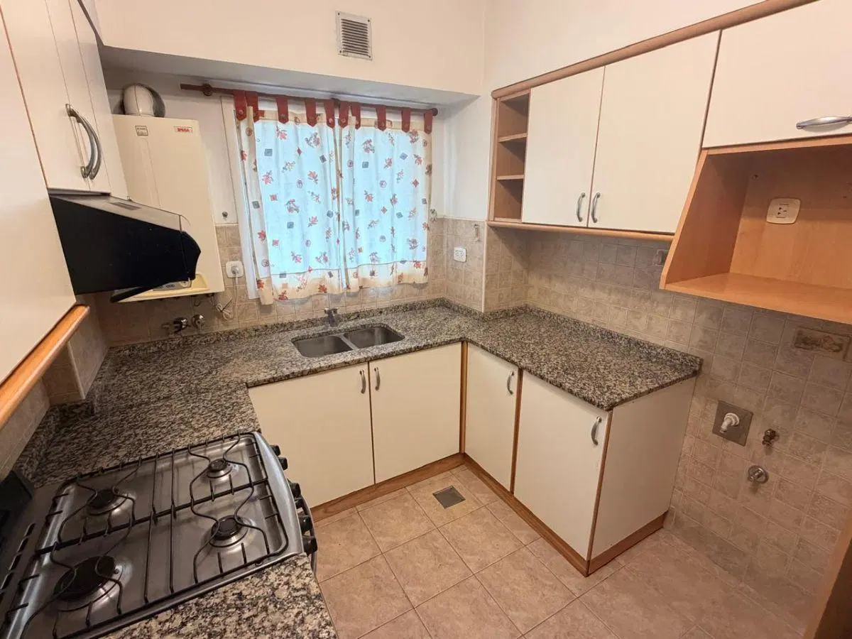 DEPARTAMENTO DE 3 AMBIENTES A PASOS DEL CENTRO COMERCIAL 2