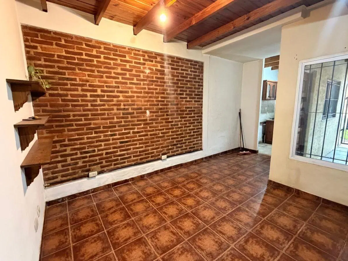 PH DE DOS AMBIENTES Y MEDIO CON COCHERA Y PATIO SIN EXPENSAS 2