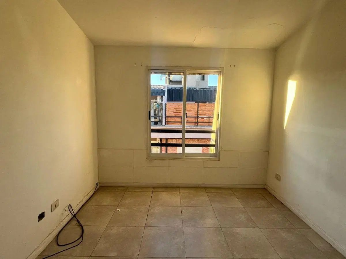 Departamento 2 ambientes a metros de plaza Brown 5