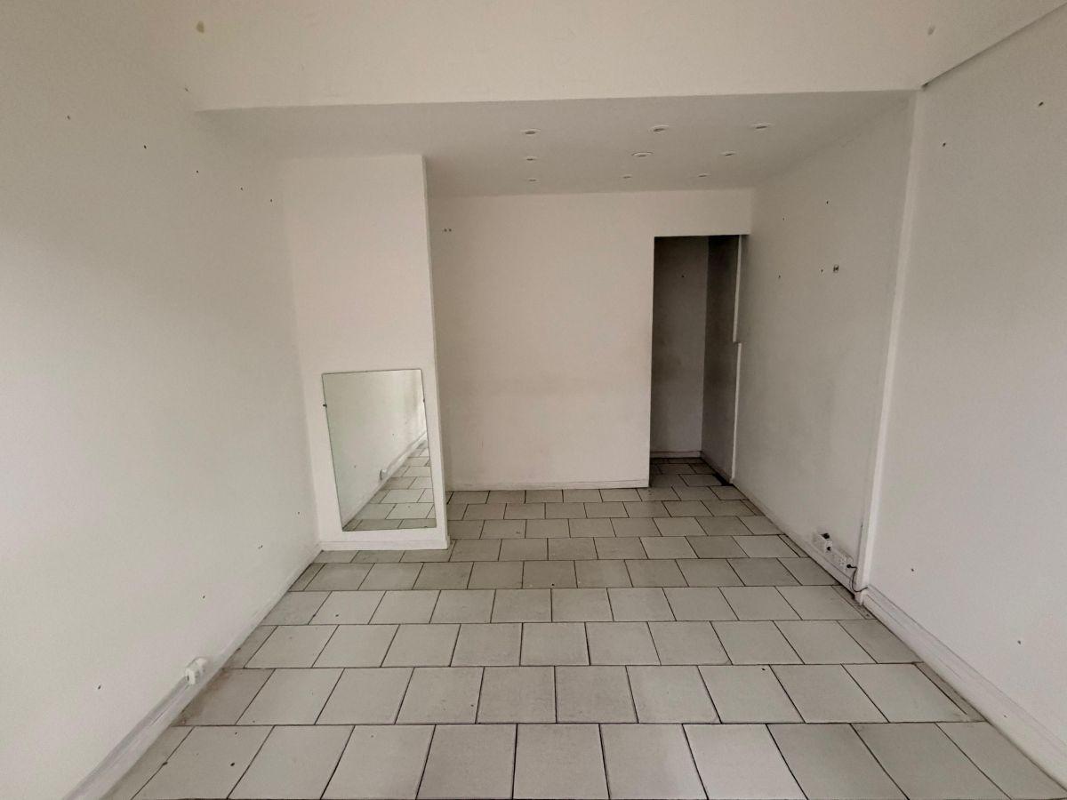 Foto de LOCAL COMERCIAL EN GALERÍA CÉNTRICA, imagen 2