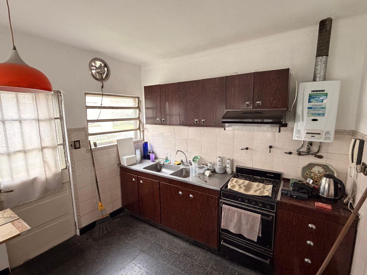Foto de CHALET DE 4 AMBIENTES CON FONDO LIBRE, imagen 1