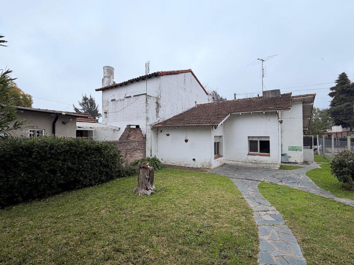 Foto de CHALET DE 4 AMBIENTES CON FONDO LIBRE, imagen 5