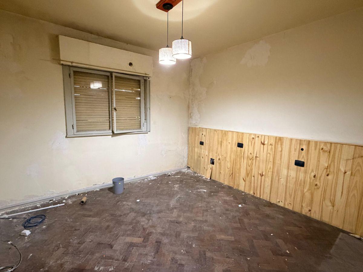 Foto de CASA A REFACCIONAR SOBRE AMPLIO LOTE, imagen 5