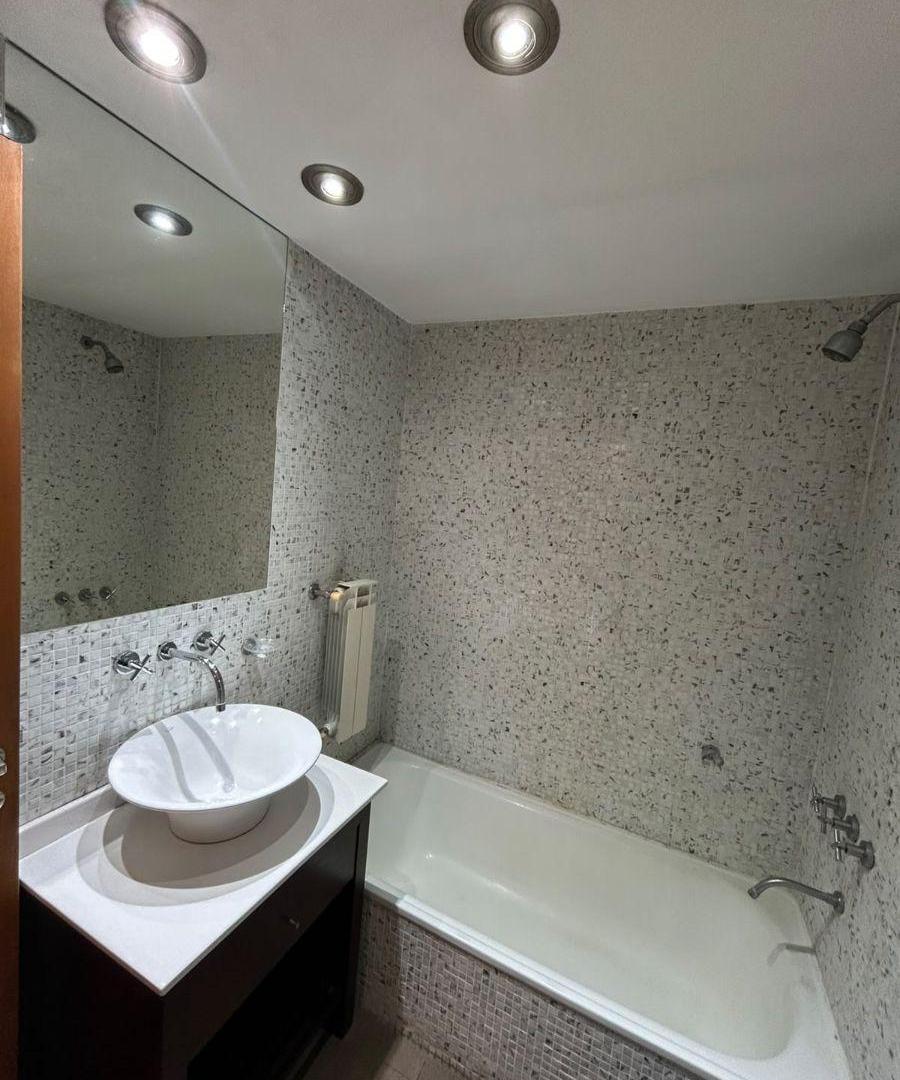 Foto de Hermoso Dos Ambientes C/cochera En Excelente Ubicación, imagen 5