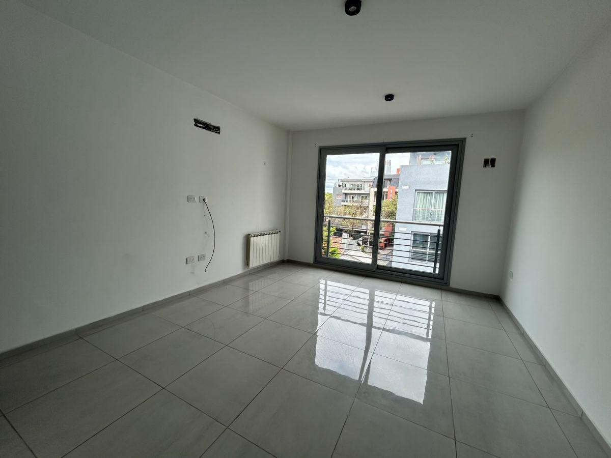 Foto de Dos Ambientes Tipo Duplex Céntrico Con Cochera En Edificio De Categoría, imagen 4