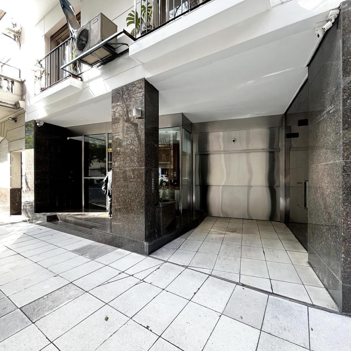 Gran Patio en Contrafrente 5