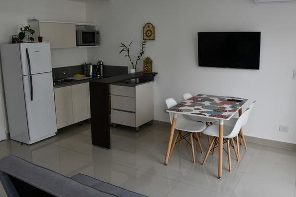 Foto de Monoambiente Moderno Con Balcón, Laundry, Aire Frío - Calor, imagen 2