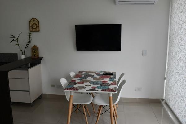 Foto de Monoambiente Moderno Con Balcón, Laundry, Aire Frío - Calor, imagen 2