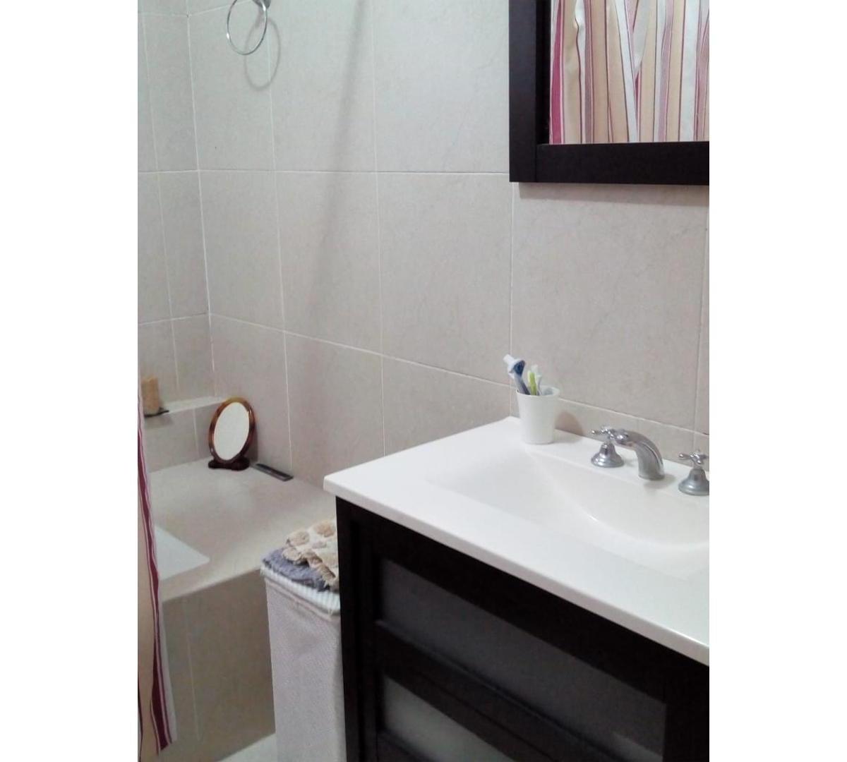 Foto de Casa de 4 ambientes sobre lote de 1200mt, imagen 5