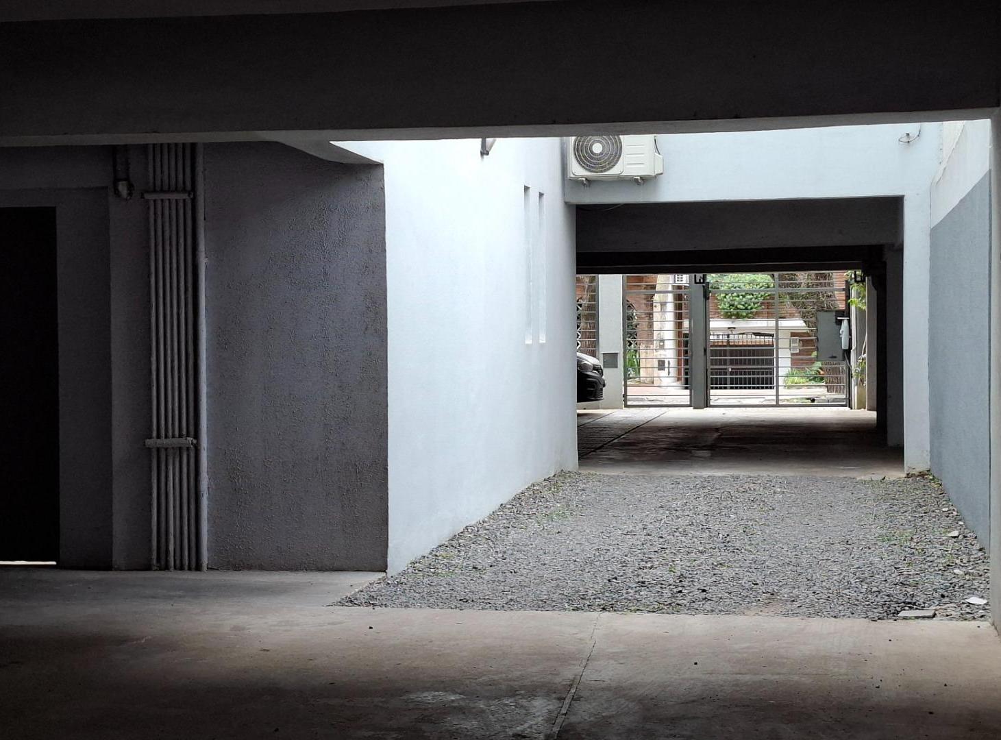 Foto de Cochera descubierta en venta – San Isidro, imagen 2