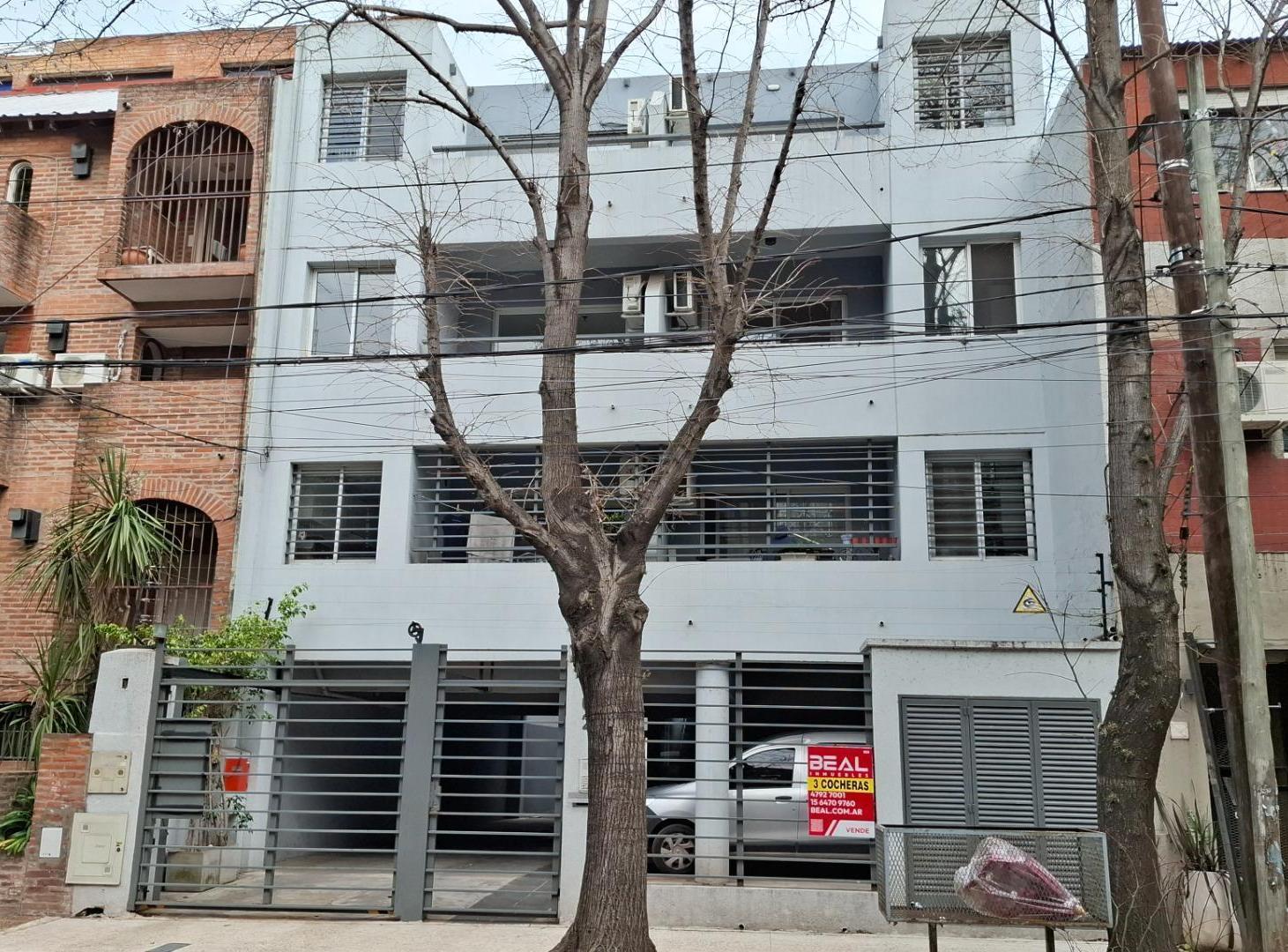 Cochera descubierta en venta – San Isidro