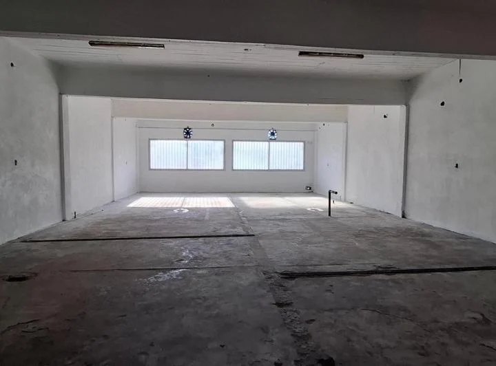 Alquiler Comercial – Munro – 500 m² aprox. 4