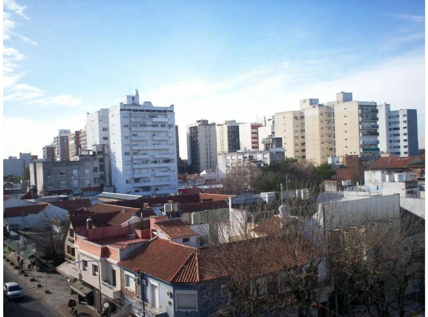 Depto 3 amb Hipolito Yrigoyen 100. Martínez 4