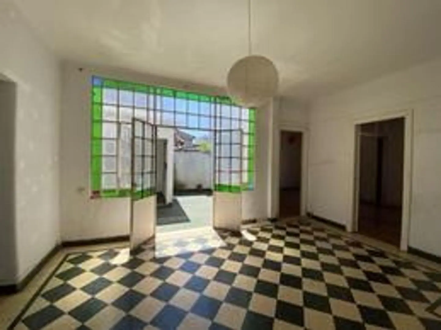 venta en block, 2 locales + Vivienda sobre calle H. Yrigoyen 2