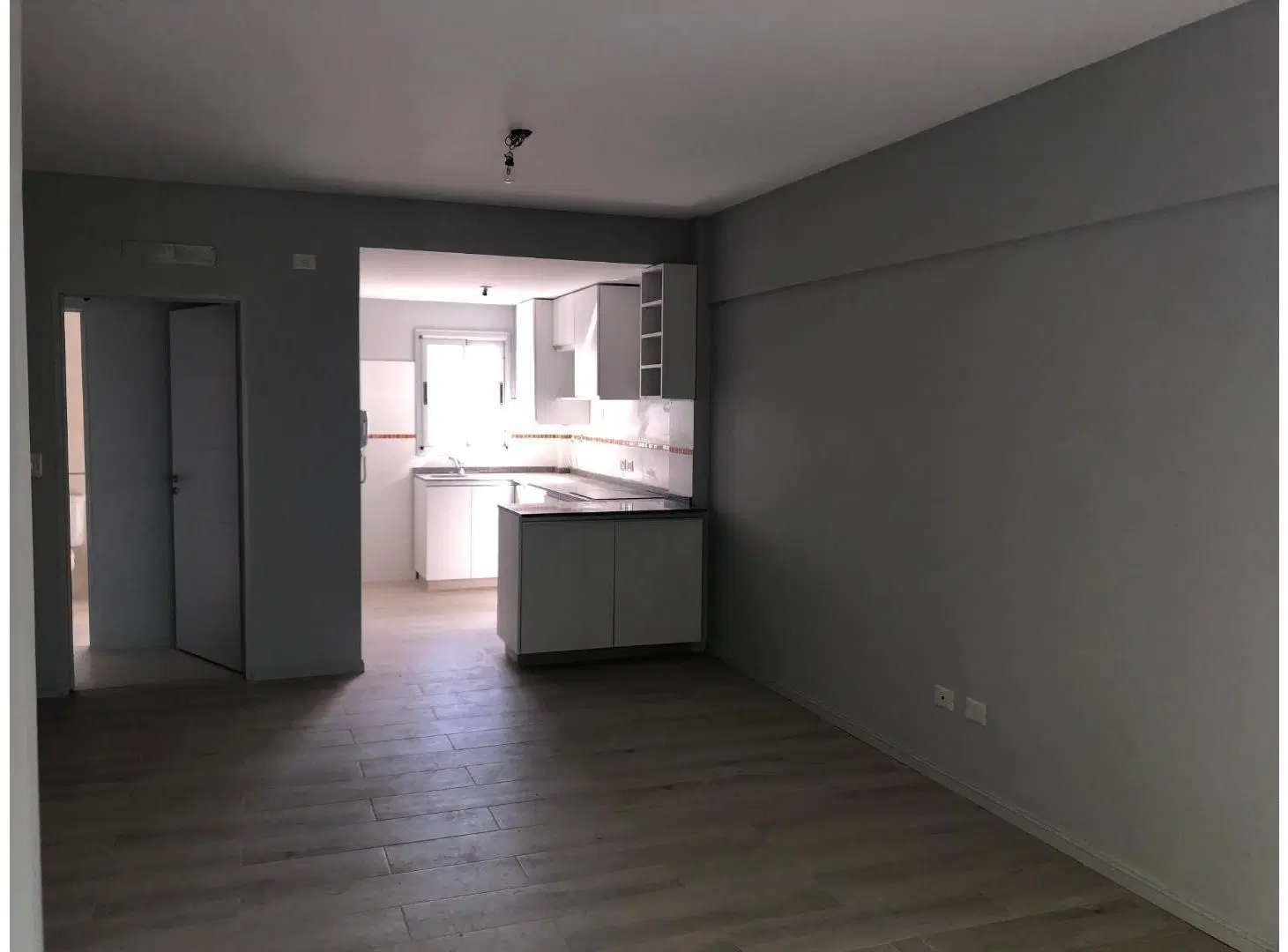 Departamento 2 amb con baño y toilette en pleno Olivos 7
