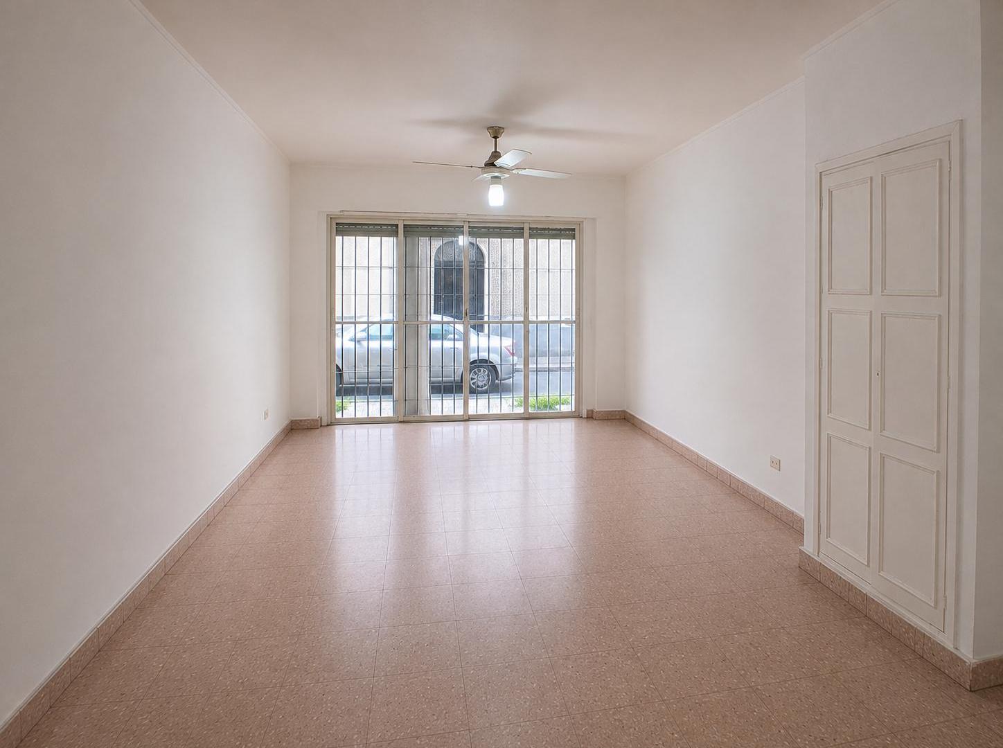 Foto de Departamento de 95 m² con 3 dormitorios en alquiler en Belgrano, imagen 1
