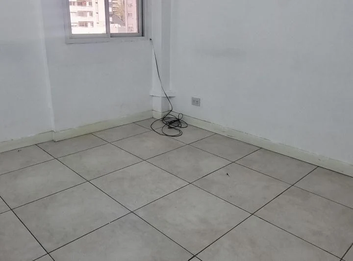 Luminosa Oficina en Alquiler con 2 Despachos y baño privado 3